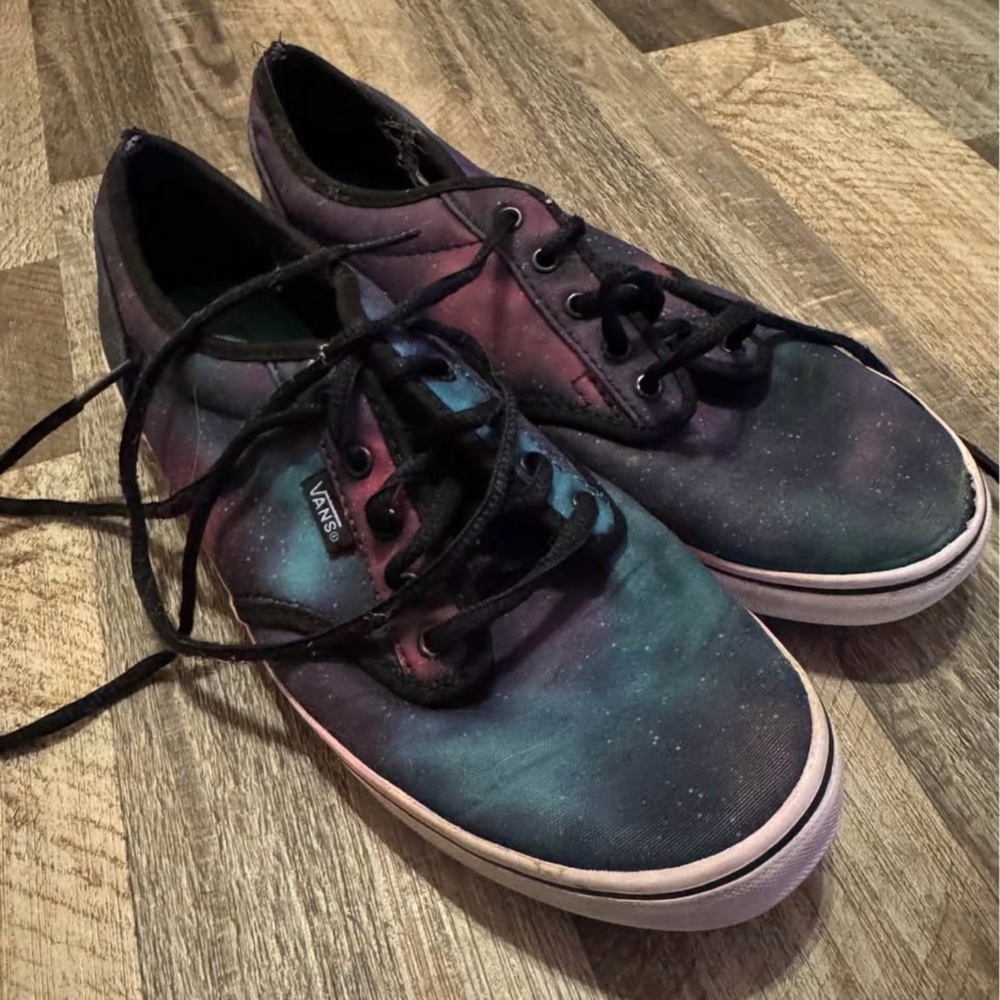 Galaxy Vans- Men’s 7/ Women’s 9